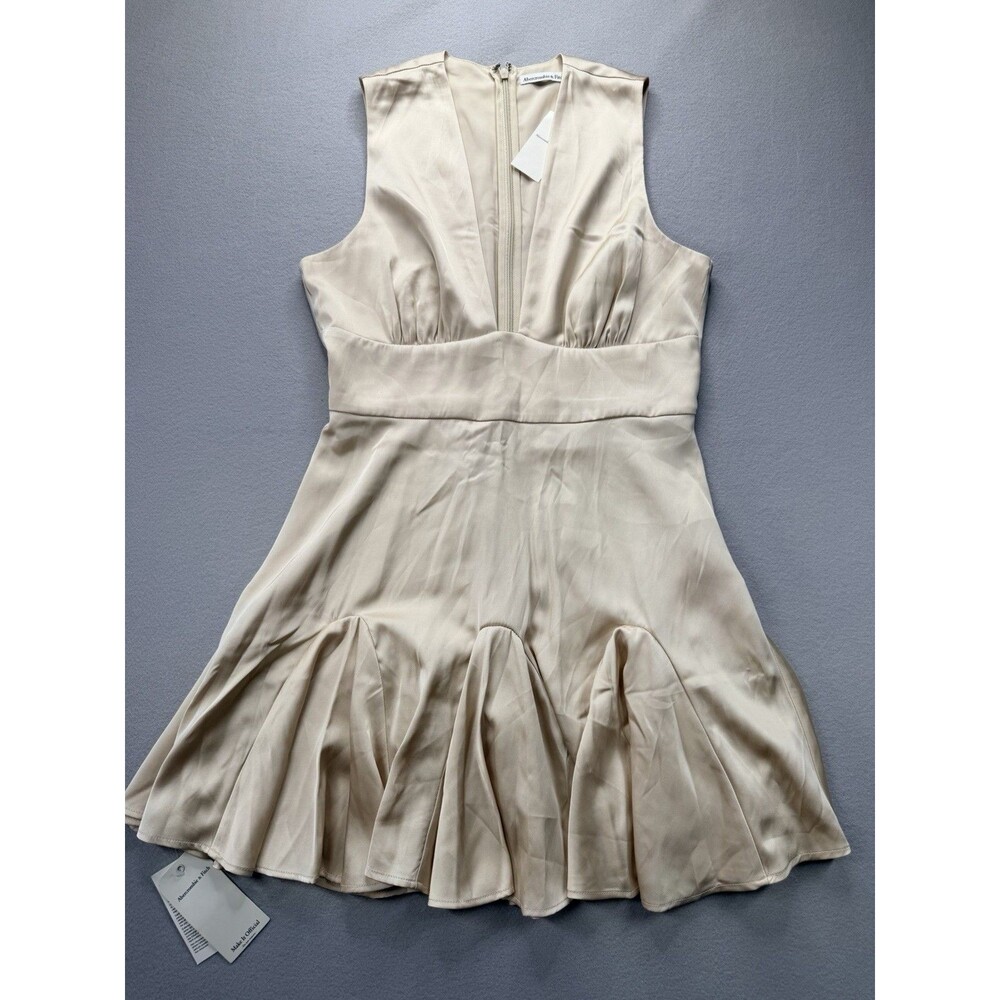 Abercrombie AF satin mini dress deep V-neck pleat champagne wedding. Party MP - Picture 9 of 16